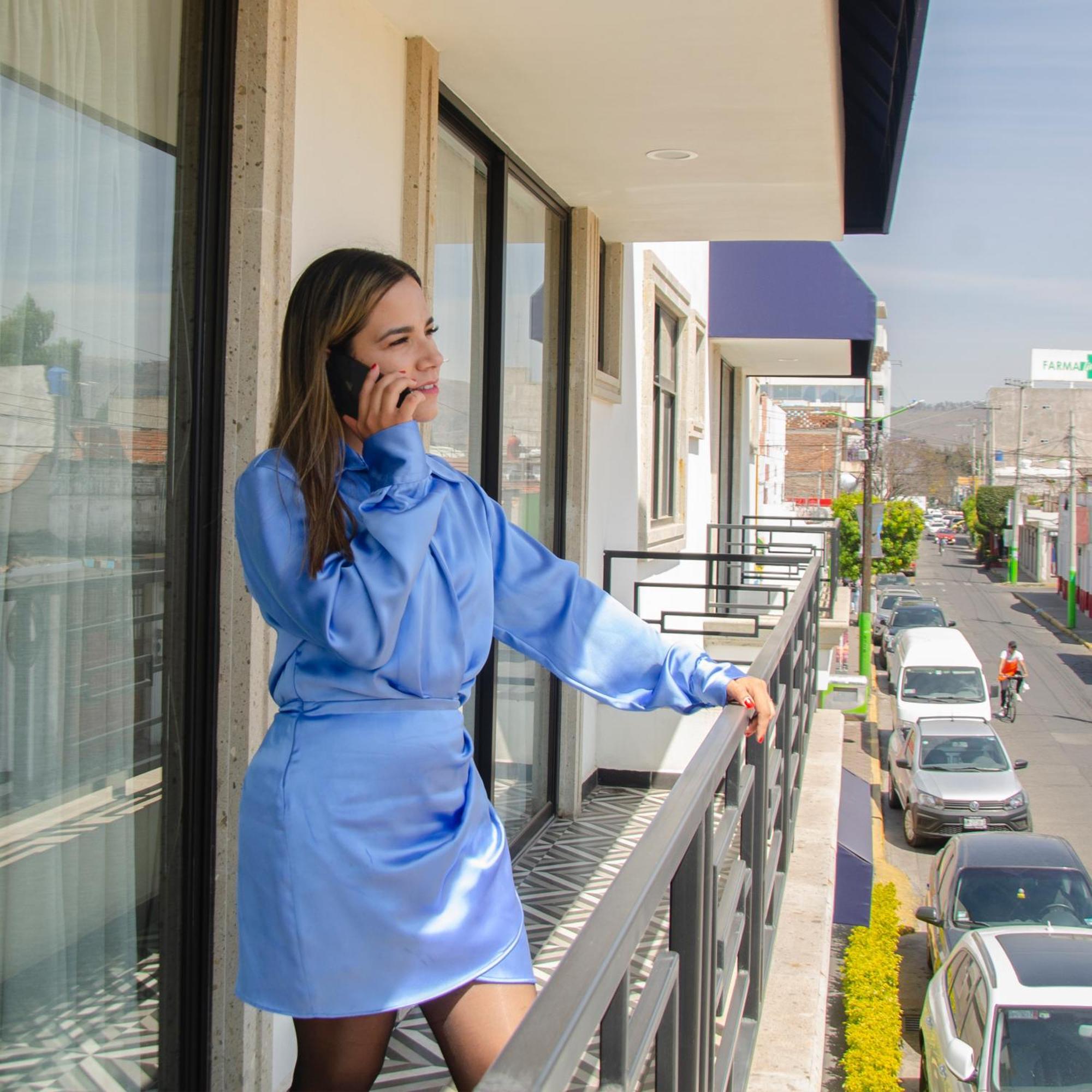 Hotel Esfera トゥランシンゴ エクステリア 写真